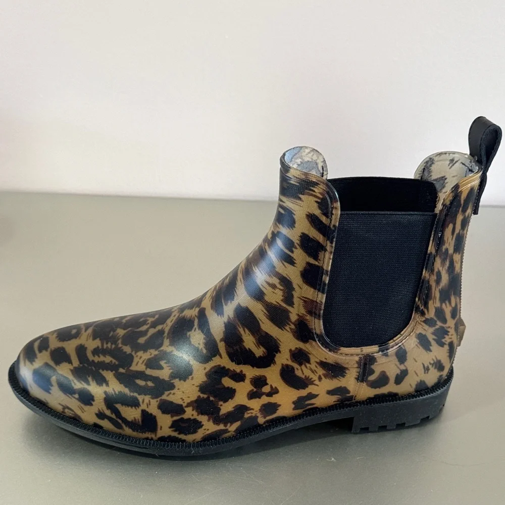 Joules Leopard Print Rain Boots - Picture 6 of 8